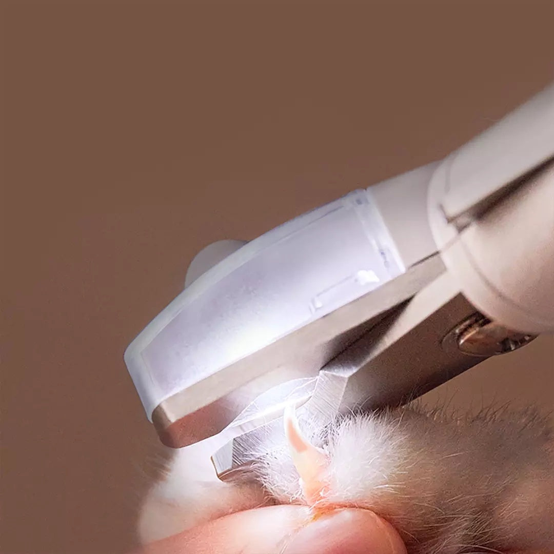 LED Pet Clippers – Gentle, Safe, Stress-Free Trim