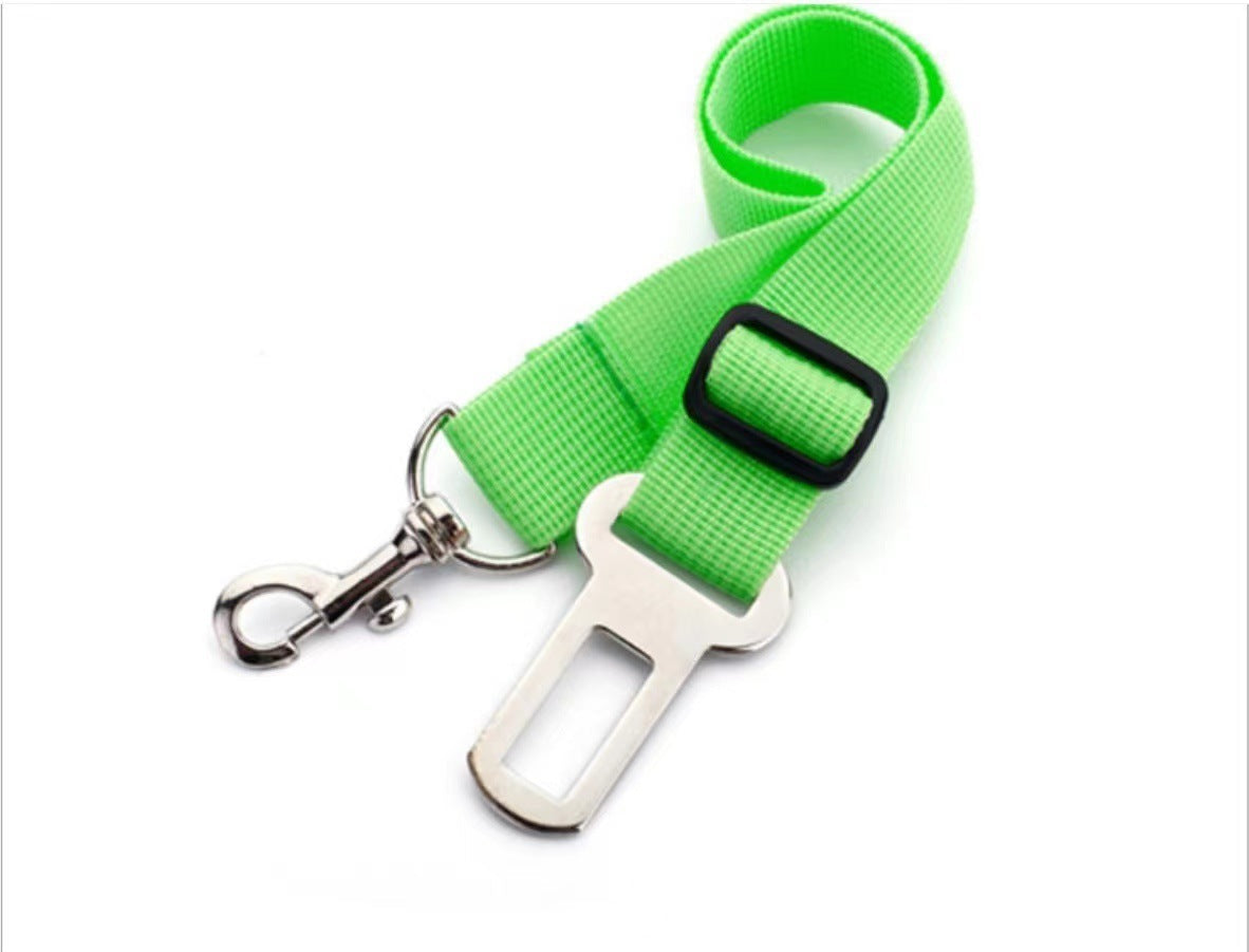 Retractable Dog Car Safety Belt – Travel with Confidence